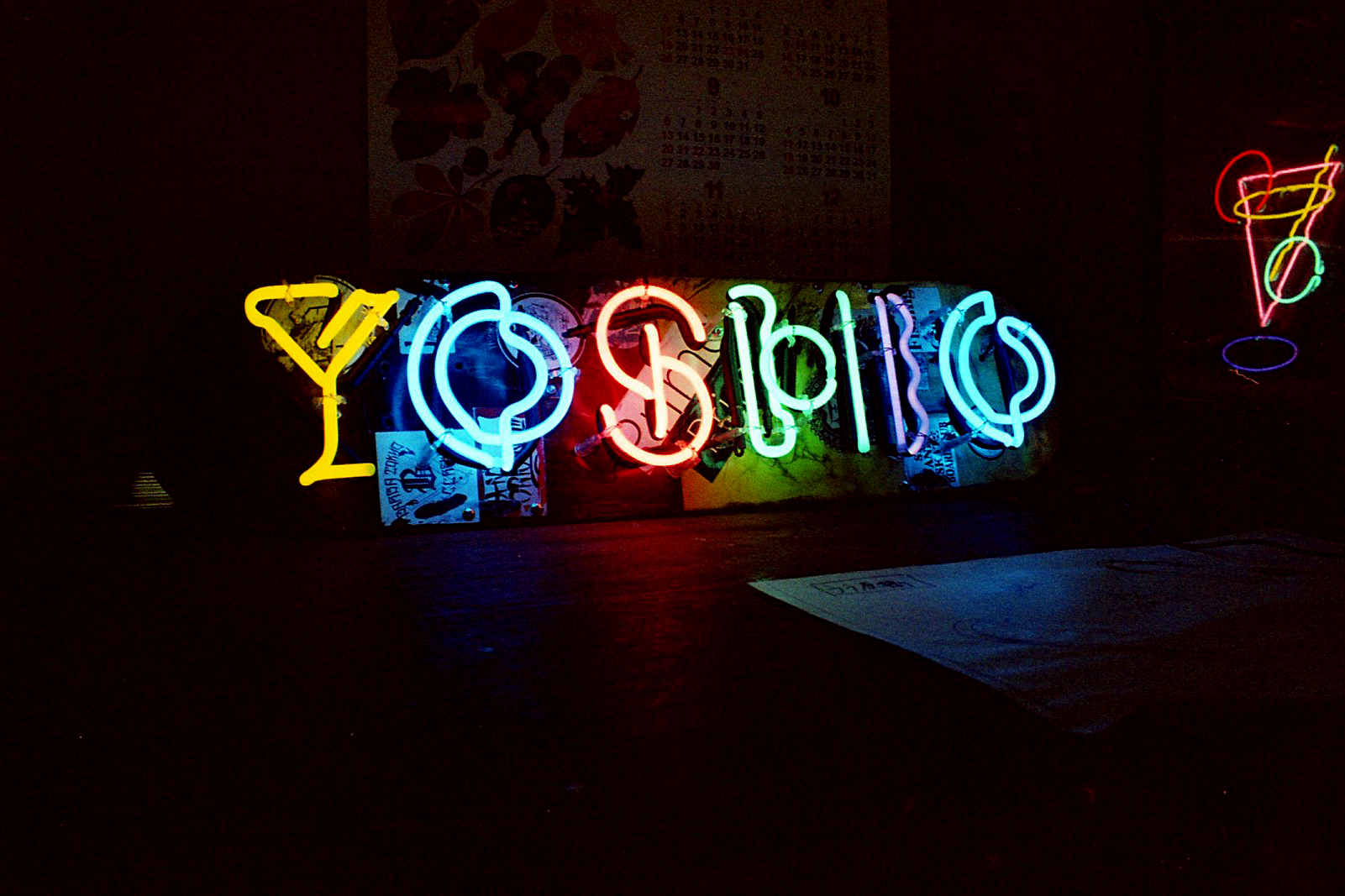 ネオンサインの作り方！自作する方法＆プロに依頼できるサービスを紹介 - ココナラマガジン