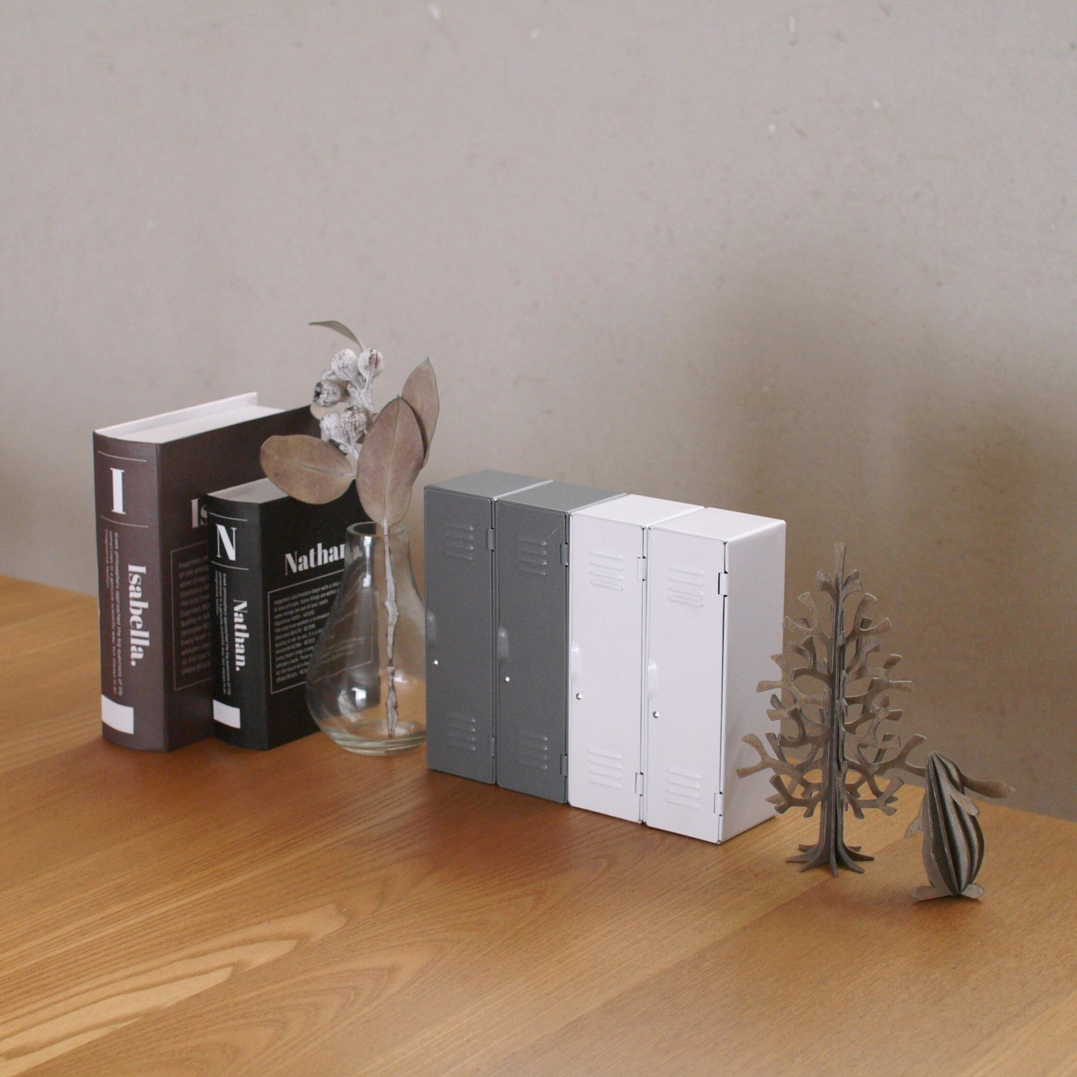 セリアの収納缶に一目惚れ❤『オフィス用ロッカー型』がリアル過ぎる～♪ : ～Caf'e fuu Manma～ かふぇ風まんまPowered byライブドアブログ