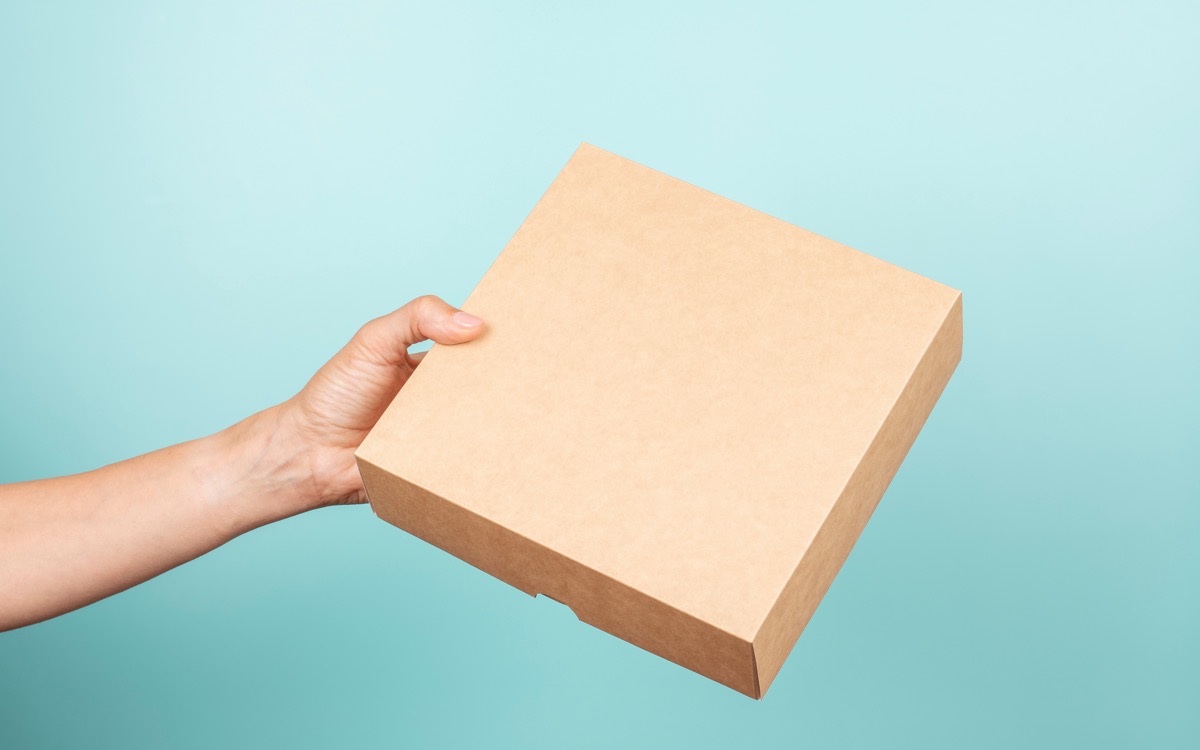 三日月形じゃない！ 進化形の「丸」「三角」「四角」のクロワッサン発見！ 半割りにしたらちゃんとクロワッサンだったロケットニュース24