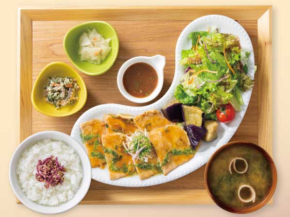 シェフ三國は“素麺をジュレで食べる” 手羽元と香味野菜炊いて「ジュレ」作ろう！夏の冷製ソースなの♡『あたらしい日日』こんな時代のニューノーマルな暮らし方。食と農、生活情報をお届けします