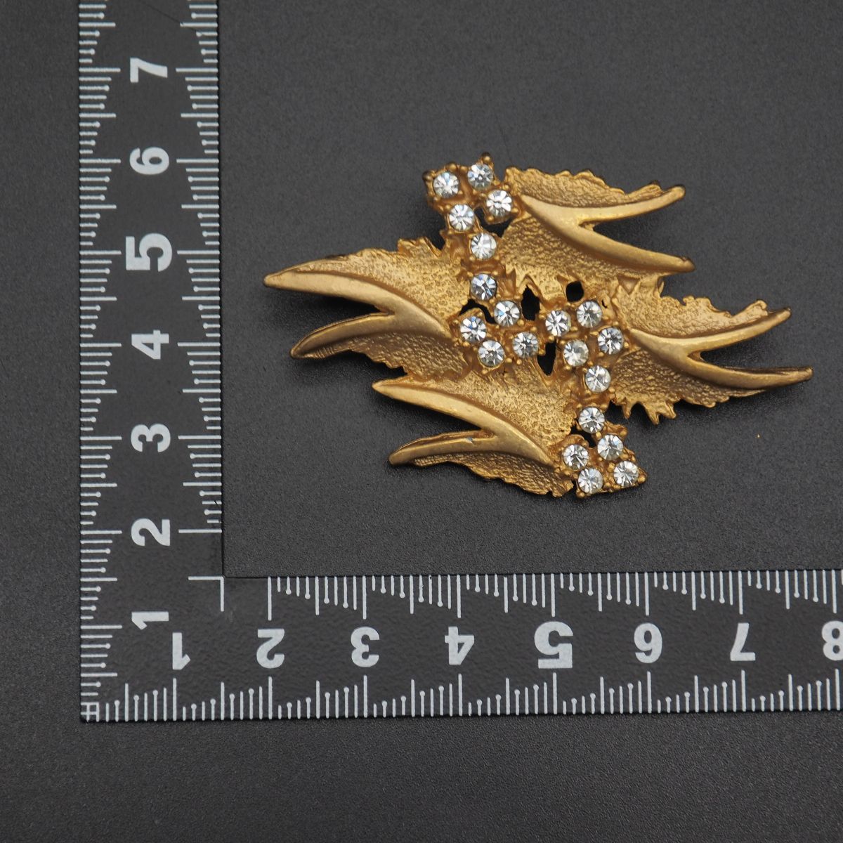 ティファニー ダイヤ ルビー ブローチ 18K YG11.4g A1861342中古ブランド品・ブランド古着通販ALLU アリュー