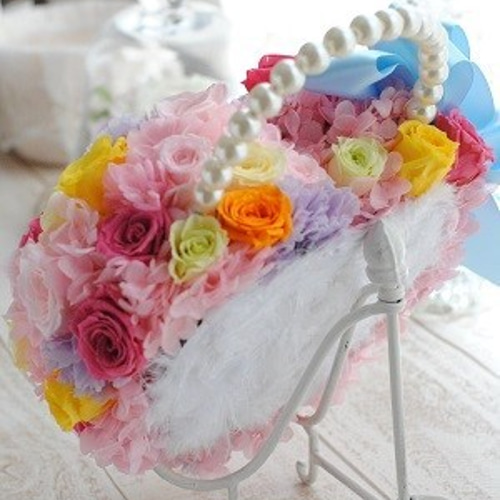 楽天市場 バックブーケ ブートニア付き プリザーブドフラワー ブーケ ウェディングブーケプ バック型 ブライダルブーケ ウェディングブーケプリザーブドフラワー 結婚式 : オーダーメイドフラワーアレンジア