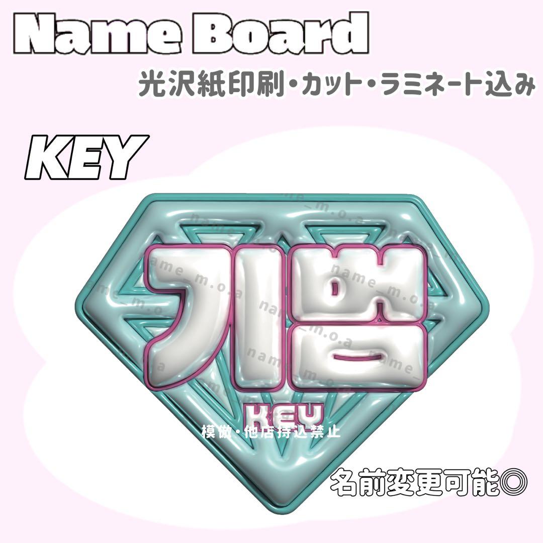 楽天市場 towerウォール推し活うちわホルダー タワー 石こうボード壁対応推し活 オタ活 推し活グッズ 推し活うちわ ファン うちわ 団扇飾れる ホルダー ディスプレイ 壁面 壁面収納 石こうボードピン 木ネジ 1953 1954 ホワイト ブラック 山崎実業 YAMAZAKI NXT