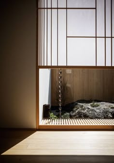 伊勢型紙雪見障子「鈴鹿野」