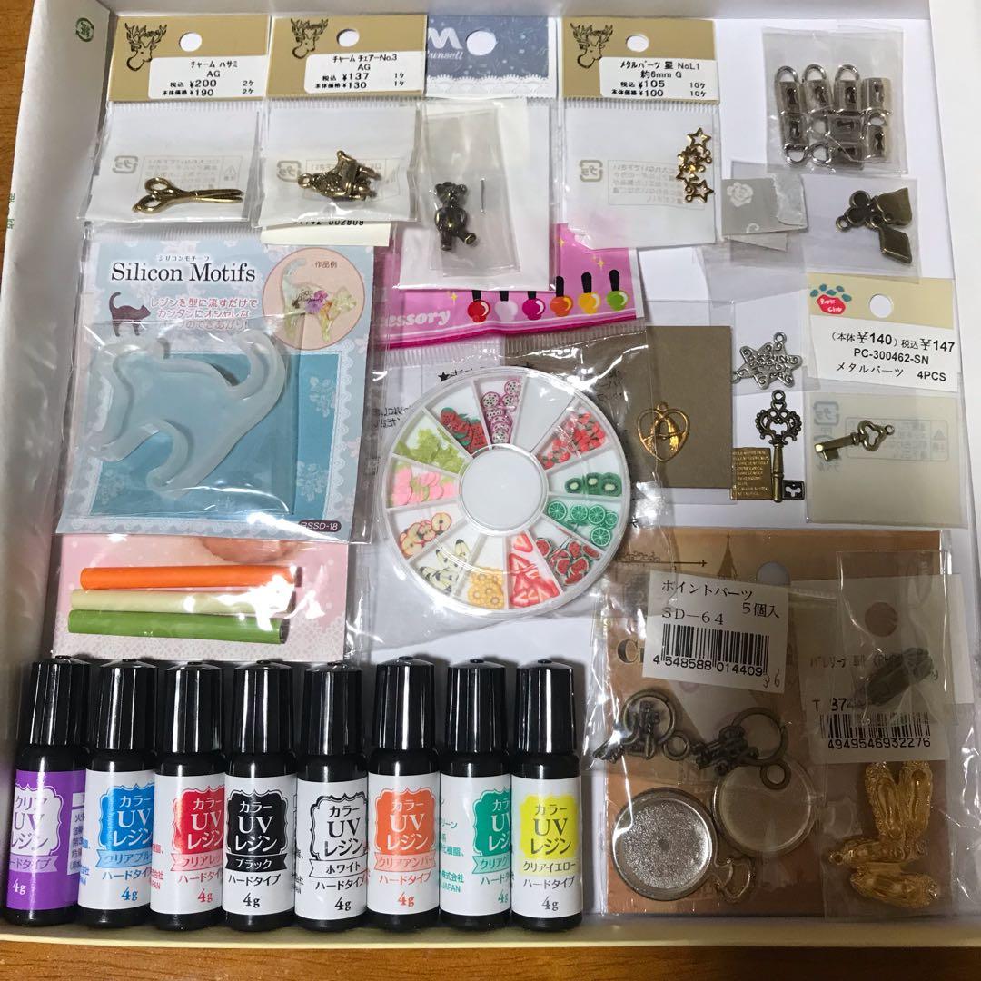 レジン初心者必見100均で揃えるレジンの道具や材料！必須道具やおすすめはこれ手作りアクセサリー初心者からハンドメイド作家をめざそう