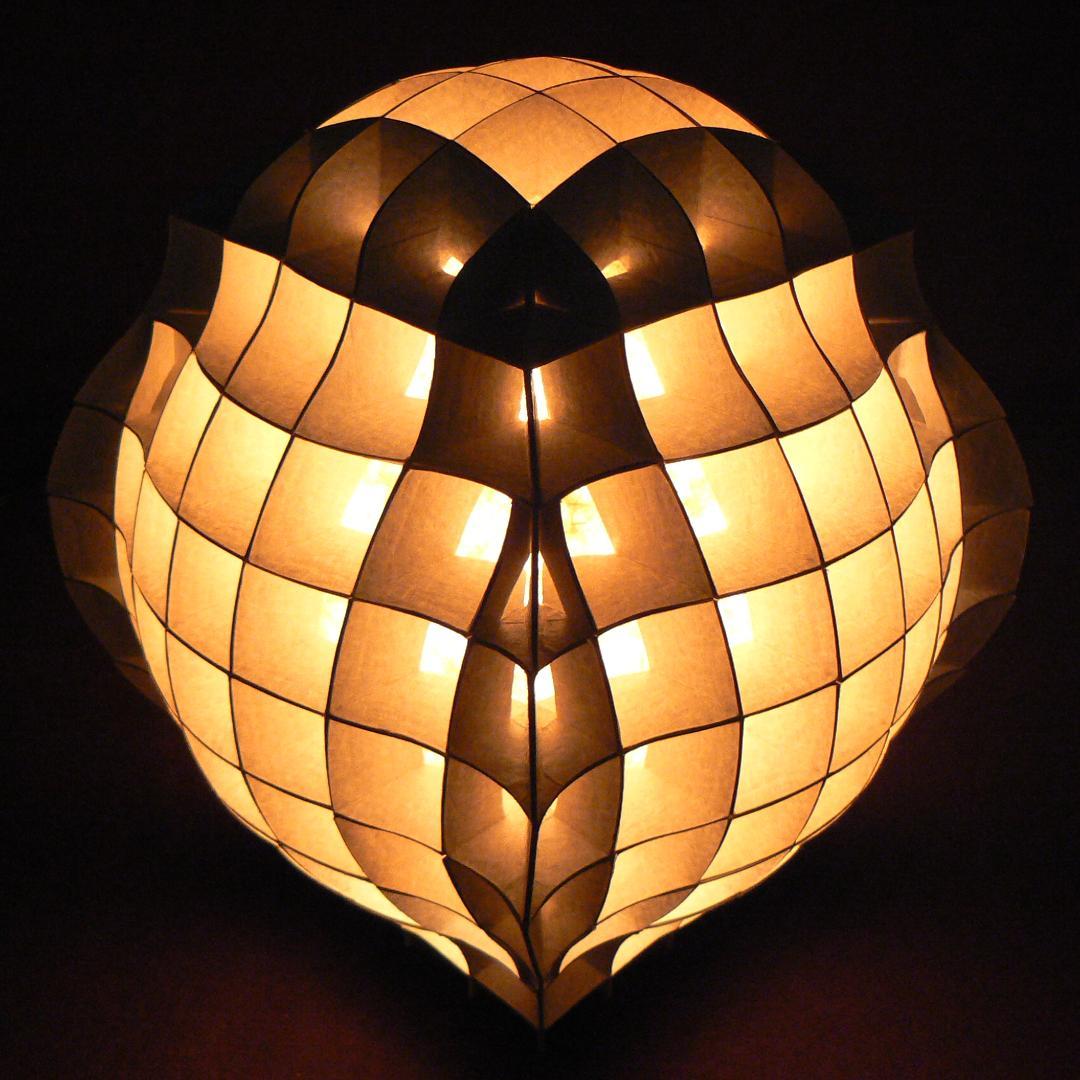 子どもと一緒にDIYチャレンジ！ふんわり丸い和紙のランプシェードUNAU MAGAZINE ウナウマガジン-理想の暮らしと住まいを探そう