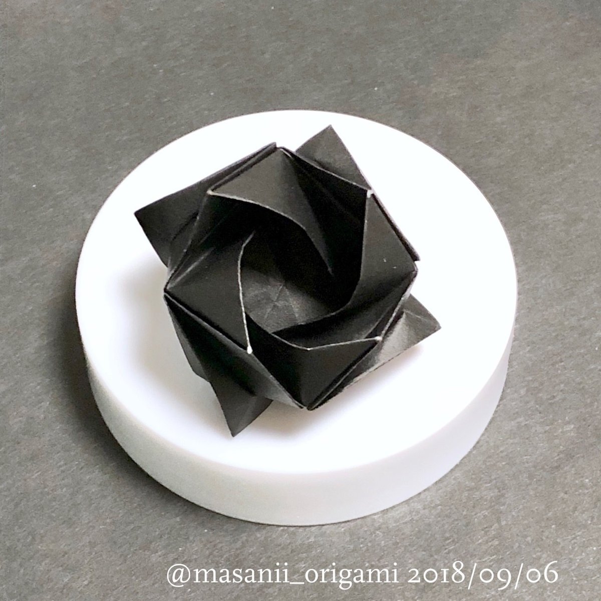 色画用紙 くろいろ、６枚- 100均 通販 ダイソーネットストア 公式