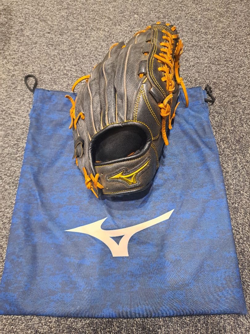 hyodバイクグローブ Lサイズ プロテクター付き 黒 オレンジ新品 hyod バイクグローブ 黒 レッド M