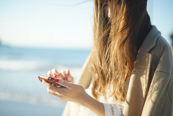 アイコンが後ろ姿は男ウケが最悪な理由！気持ち悪いのはなぜ？ - 恋スナップ