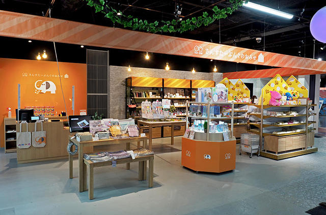 昭和レトロを取り入れた文具ディスプレイ事例懐かしさと新しさの融合 – ディスプレイLAND – 商品の魅力を引き立たせるディスプレイをご提案