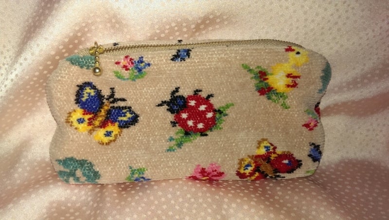 フェイラーのハンカチをリメイクしたコインケース 小- KAWAII-ZAKKA'S GALLERYminne byGMOペパボ国内最大級のハンドメイド・手作り通販サイト