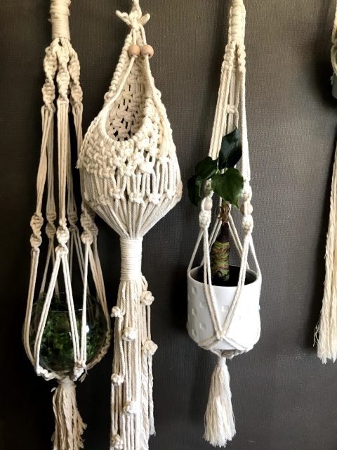 プラントハンガーを簡単に手作りするなら、ゲージを用意しましょう。hapimade手芸教室ハンドメイド・手作りのお手伝い