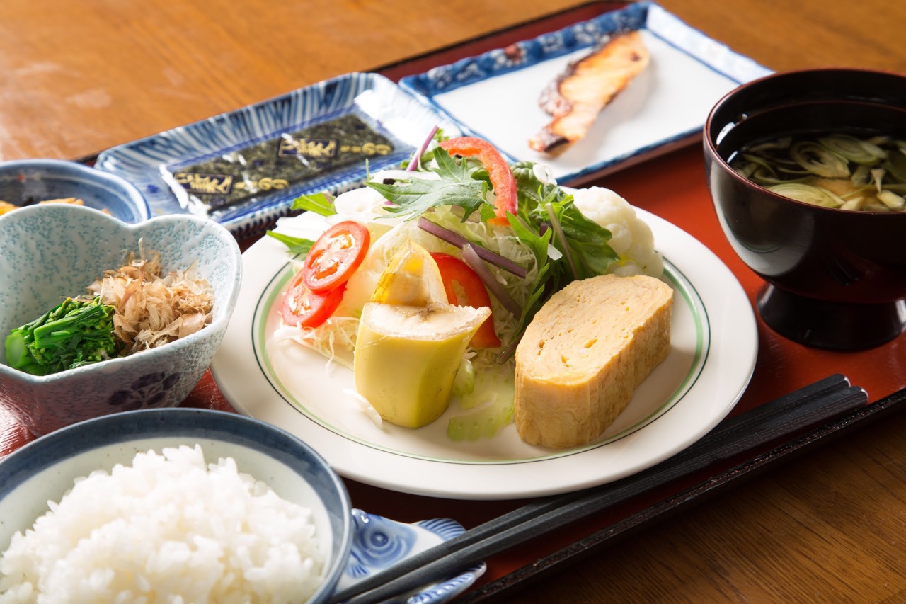 館内のご案内 | 名水の里 やすらぎの宿 芳の屋