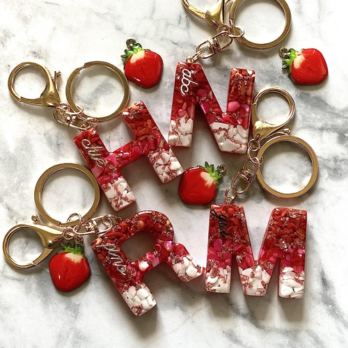 楽天市場 ＜ランキング1位＞ 高評価☆4.6点品質保証丸文字 アルファベット シリコンモールド 英字 ローマ字 イニシャル 大文字 英語 文字数字 レジン アクセサリー パーツ キーホルダー シリコン モールド アロマストーン 石膏 型 丸 角がまるい セール