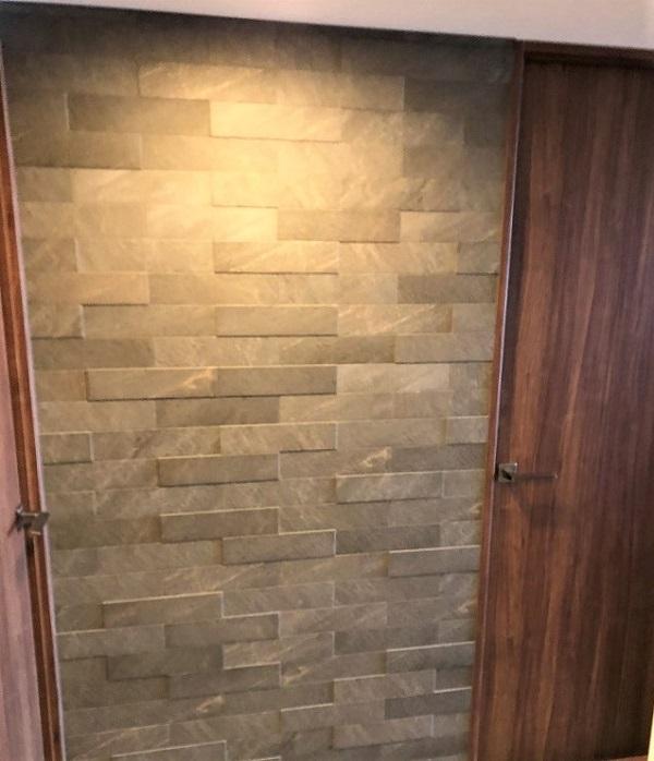 エコカラットを玄関に施工して鏡もつけた特別価格です。東京のフロアコーティング・エコカラット専門店が開設しているブログ