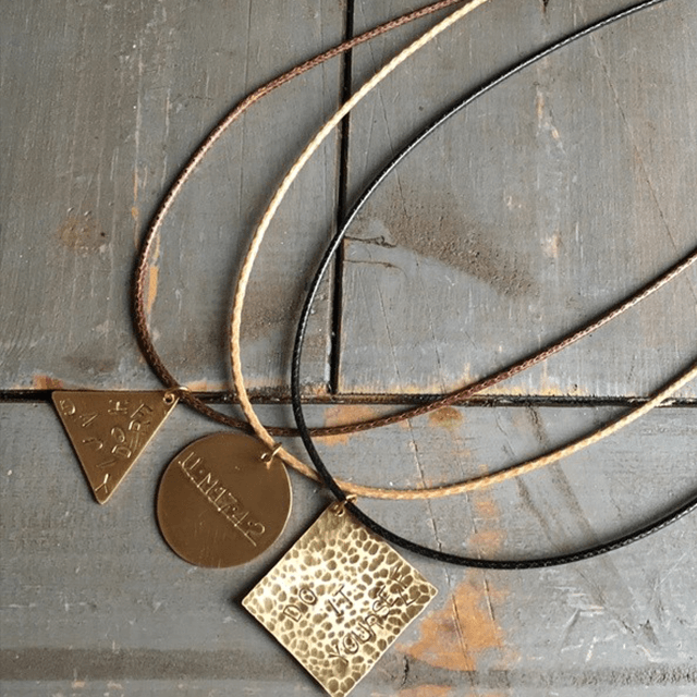 教えて作家さん！① 真鍮アクセサリーってどうやって作ってるの？ たつみ編いきふぉめーしょん