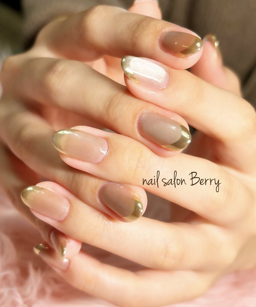 オーロラフレンチ・ミラーフレンチのやり方薄づき・段差なし・はがれない工夫を惜しみなくお伝えします！取れないネイルをつくれる OKAWARI おかわり ベースジェル 取れる不安のないネイルライフを