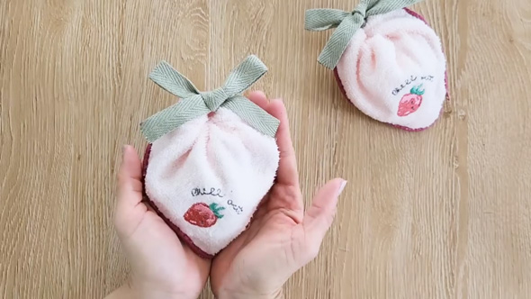 汕頭刺繍ハンカチリメイク 数寄屋袋風ポーチ ハンドメイド