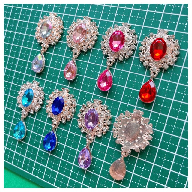 チャーム ペンダント ガラス ビジュー ハート ガラスラインストーン カドミウムフリー＆鉛フリー ハンドメイド資材 ハンドメイド素材 DIY素材1袋100円均一ハンドメイド資材♡AIPARTS