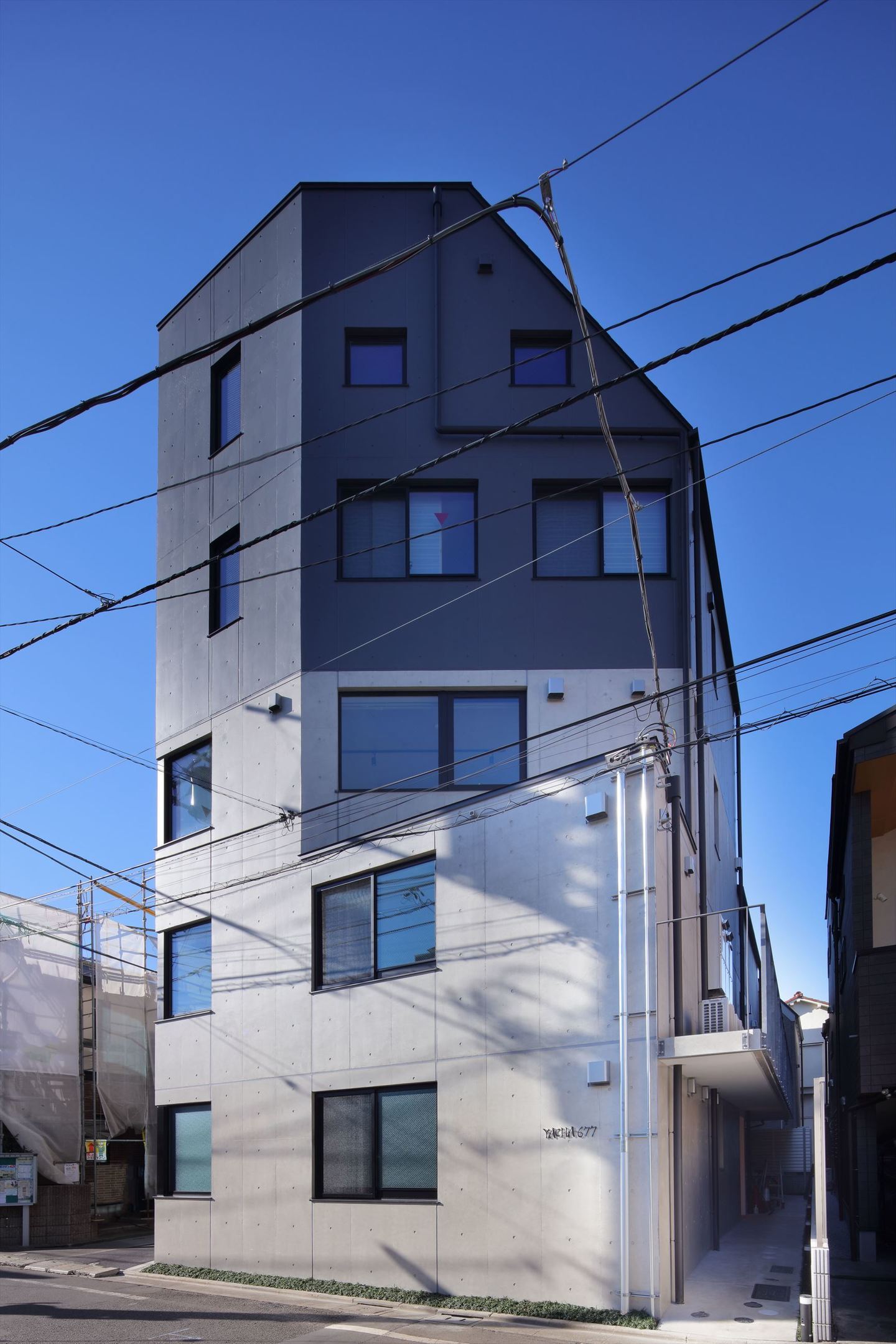 重量鉄骨、デザイン注文住宅・店舗デザインを得意とするアイアンホームズ freePLAN -フリープラン