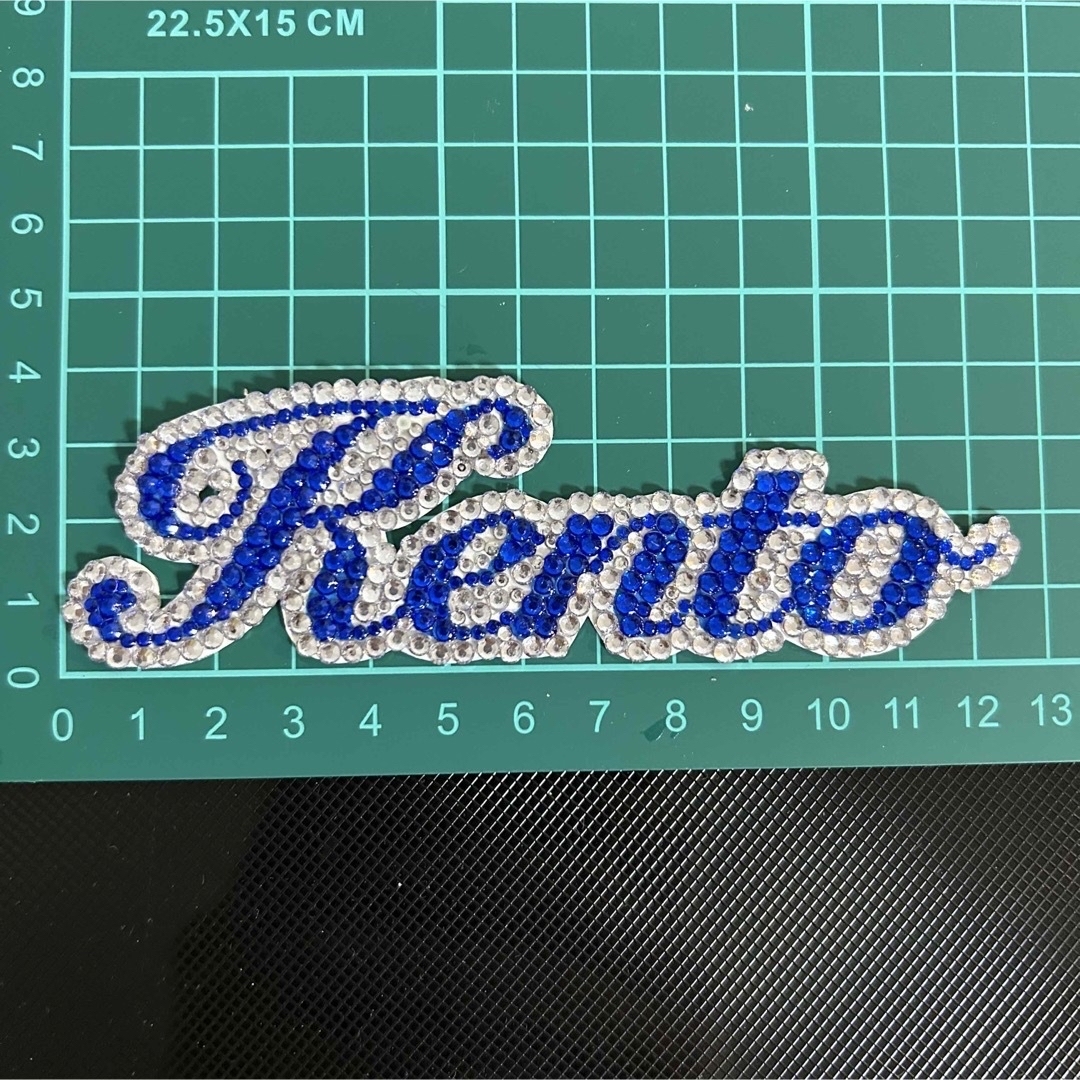 デコパーツうちわを作っている方に質問です。みなさんどんなフォントで推しの名前の- Yahoo!知恵袋