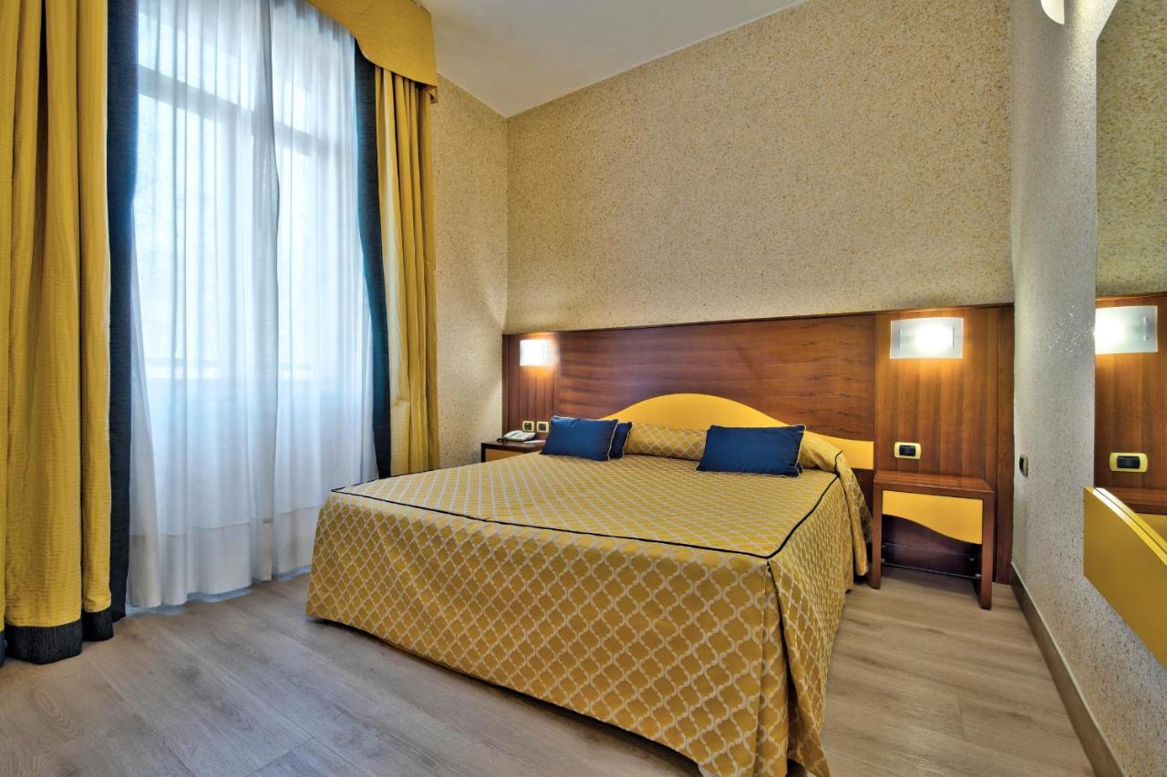 HOTEL MODENA -