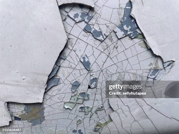 壁を破壊する人物 矢印が壁を壊す 自分が成長するイメージ 仕事をしているイメージ 躍進を果たす イラスト素材6568526- フォトライブラリ