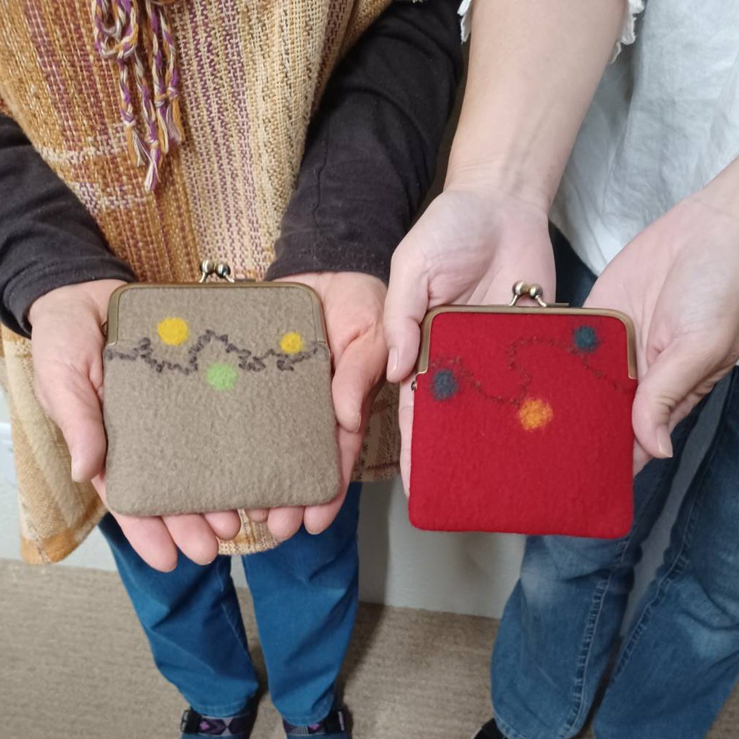 動画で解説 羊毛フェルトの作り方！かわいい動物ががまぐちに♪ - フェルトクラフト - クチュリエブログ