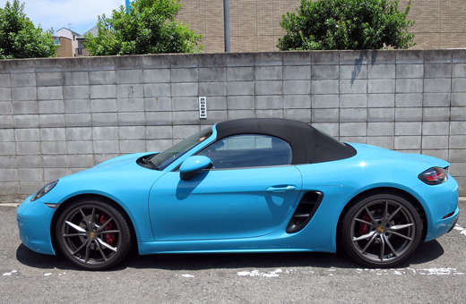 ワンダー速報 ポルシェ マカン試乗しました！やっぱカッコイイ！マカンターボのエクステリアをチェック