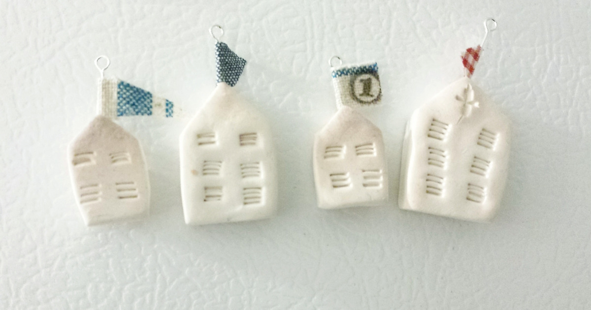 チロルチョコマグネットの作り方 型紙あり 100均粘土&永久磁石で思い出リメイク