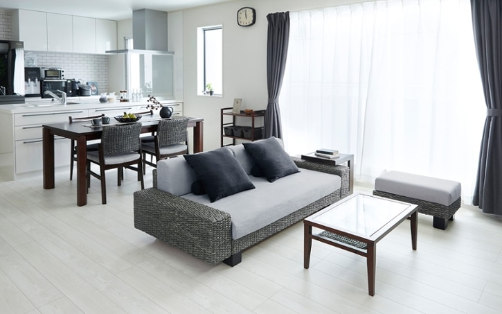 グレーに合う色 合わせる色 おしゃれ上級者のレディースコーデのコツPLST MAGAZINE