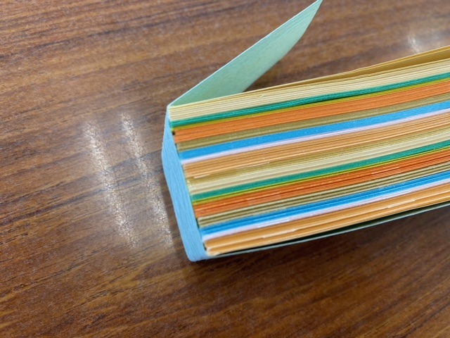 ペリペリと剥がれるメモ帳 製本つき手作りなら、思いのママ