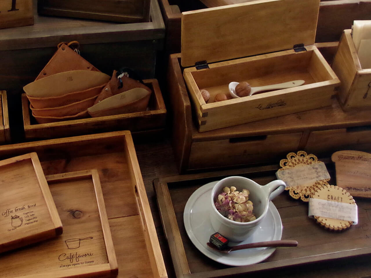 No.163 木製 木のおうち 木の実 インテリア雑貨 ハンドメイド 壁掛け ナチュラル ミニチュア ガーデン 木工雑貨 - メルカリ