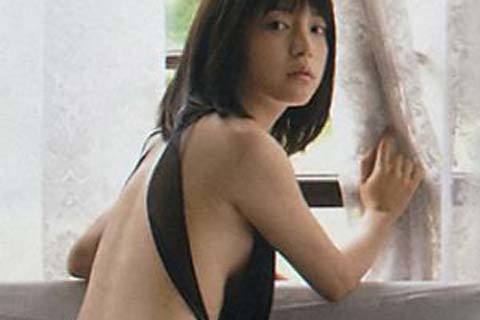 新規登録で全巻50％還元！】ビキニギャルを捕まえろ！ 真夏の海岸ナンパ！ 乳首がチラリ…水着泣かせな貧乳GET！  Episode.021巻|ホットエンターテイメント|人気漫画を無料で試し読み・全巻お得に読むならAmebaマンガ