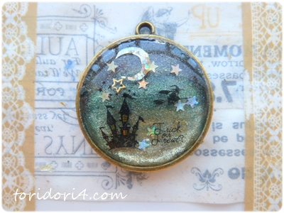 100均マニキュアで宇宙塗り✨レジン作品にアレンジしてみました✨ 宇宙塗りレジン- なつみかんのDIY ～素人でもできる賃貸diy～