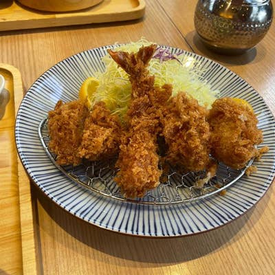 とんかつ和幸は御飯・味噌汁・キャベツがおかわり自由なのでモリモリ食べて満腹！ ＃とんかつ ＃和幸 ＃かつ丼