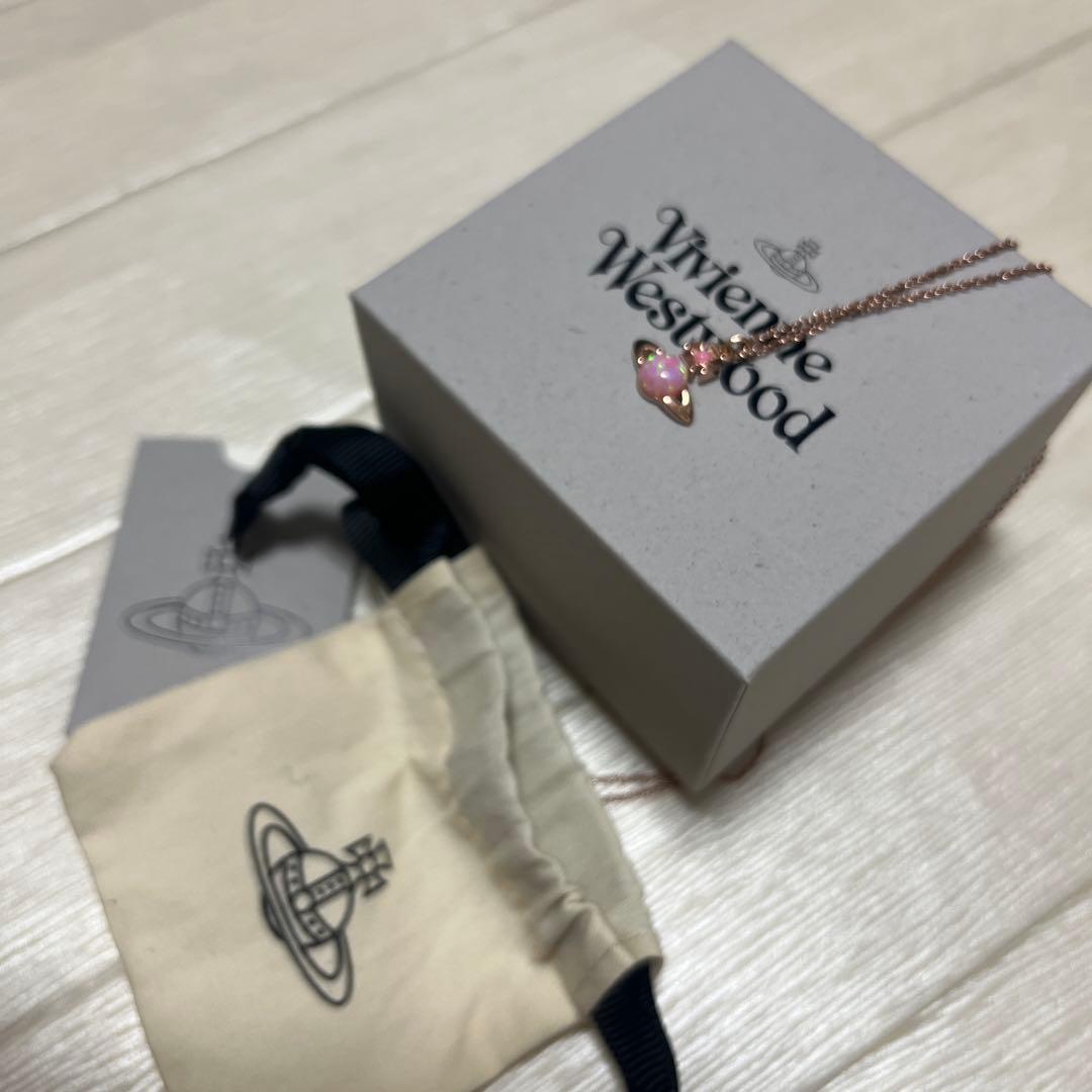 楽天市場 ヴィヴィアンウエストウッド Vivienne Westwood メンズ 小物 ネクタイ Vivienne Westwoodロゴ・総柄ドット水玉・オーブ 土星 ロゴ入りシルク100%ネクタイ ブラック ViVi-TI-F 81050004-11557-P201R12800YA121春夏 送料無料smtb-TK: ガッツ