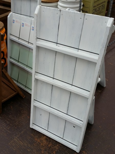 ポストカード用ディスプレイ段ボール卵段ボールディスプレイスタンド