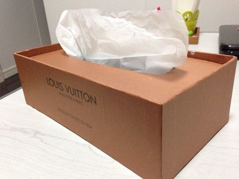 なかなか捨てられず残しておきがちな紙袋でブックカバーとティッシュケースを作ってみた！ティッシュ,トイレットペーパー販売浜田紙業