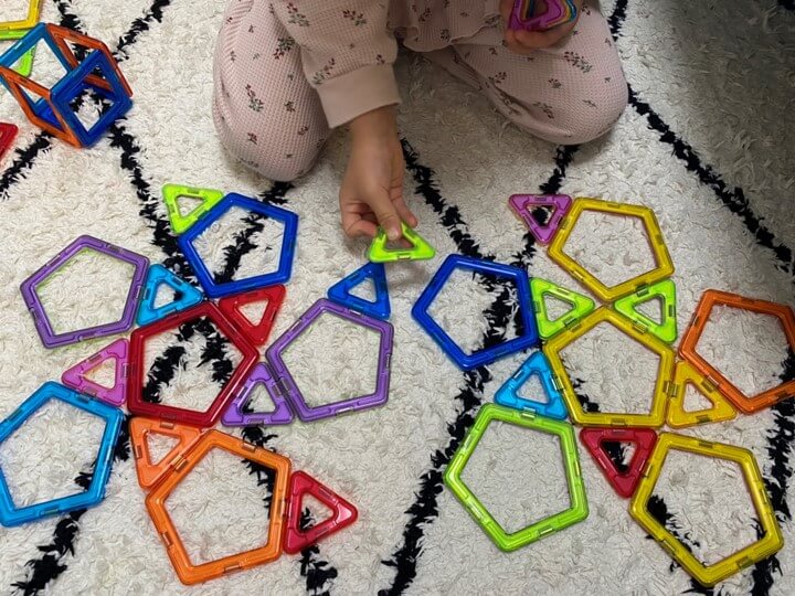 すぐ手に入るマグフォーマー類似品は？コストコ・トイザらス・西松屋で調査トイペディアおもちゃサブスクで知育