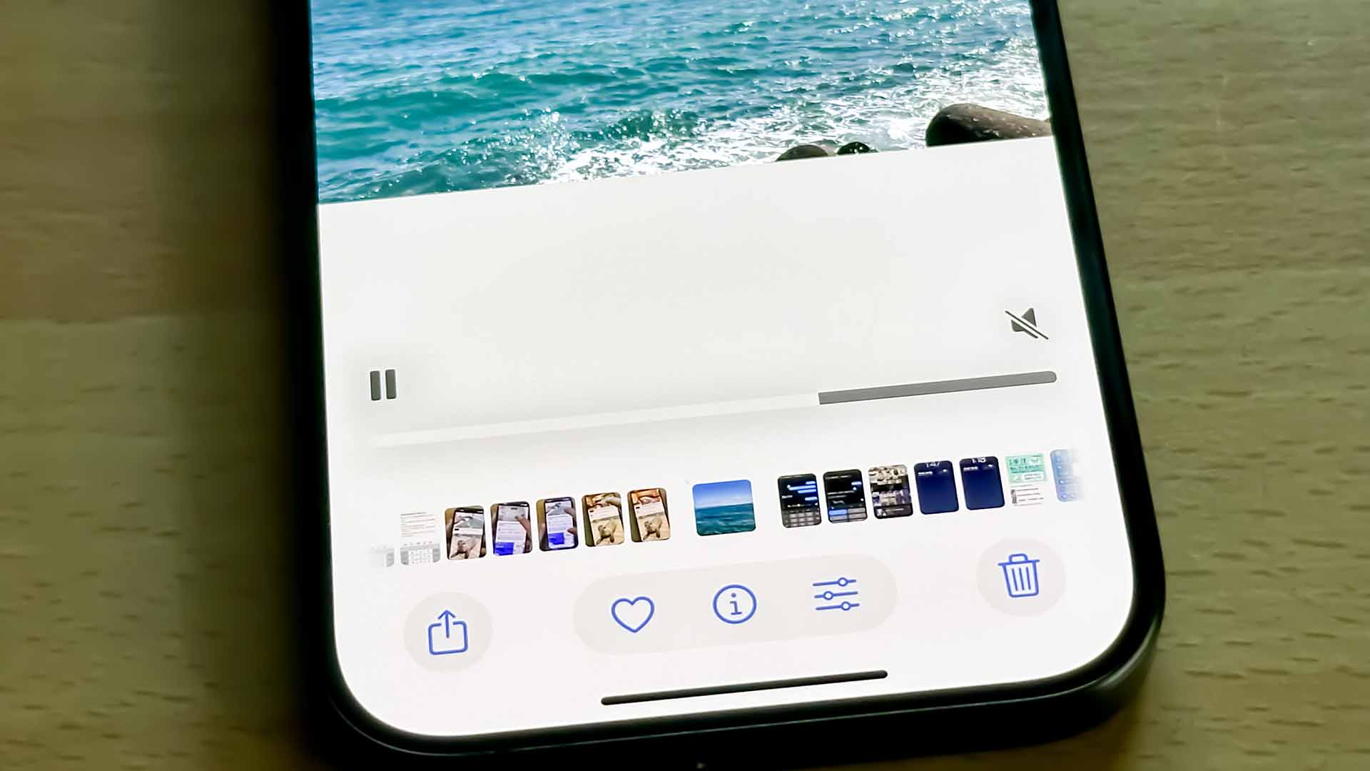 iPhone iPadOS18 写真 でビデオのループ再生が可能に！ – 学校でのICT