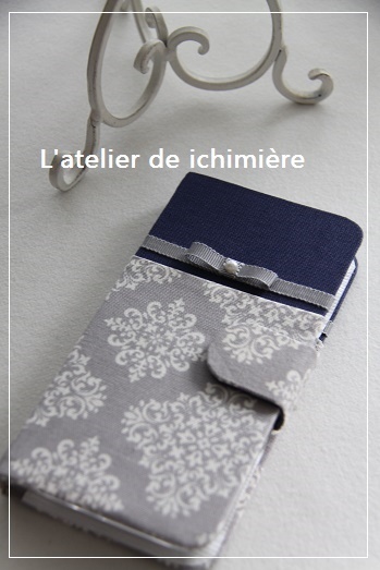 クリアファイルで簡単！手帳型スマホケースの作り方 - アラ・フォースのハンドメイド日記