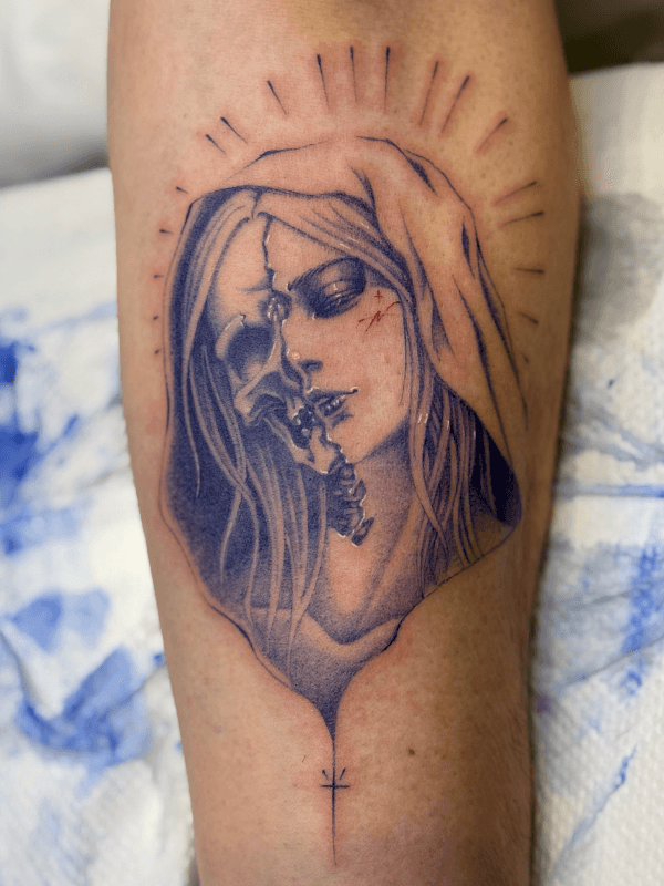 アヴェ・マリア、神聖な母性へのオマージュ タトゥーデザイン – Tattoos Wizard Designs