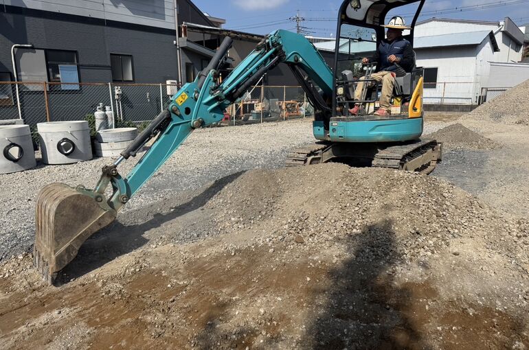 外構工事 鋤取り工事村上亮