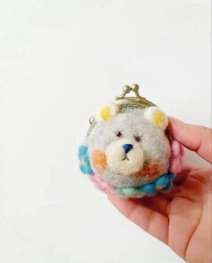 フェルト羊毛のがまぐち ミケ柄のつけかた水フェルト基礎フェルト羊毛・アクレーヌ動画手編みと手芸の情報サイト あむゆーず