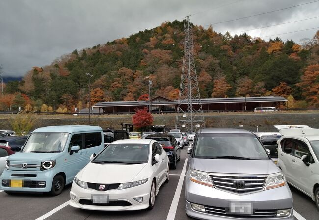 沢渡市営第3駐車場下段ライブカメラ(長野県松本市安曇沢渡) | ライブカメラDB