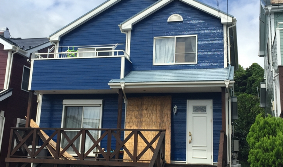 黒とネイビー。 シックなミラノ配色を、今大草直子の毎日AMARCAMARC