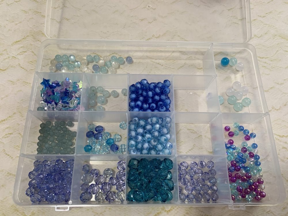 100均アクセサリー 簡単DIY★パステルカラーの星ブレスレットの作り方 Tutorial for beaded pale colorbracelet with 100-yen materials