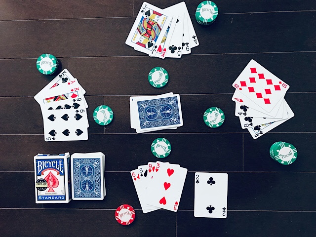 Baofeng BF-T22 トランシーバー 16チャンネル PMR 446MHz ライセンスフリー LEDディスプレイ VOXs ハンズフリー長距離通信 バッテリーなしセール-Banggood日本 Mobile