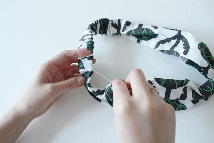 手縫いで簡単！フェルトのマチ付きミニポーチの作り方 フェルトで作る小物入れ- DIY Sewing : How to make minipouches